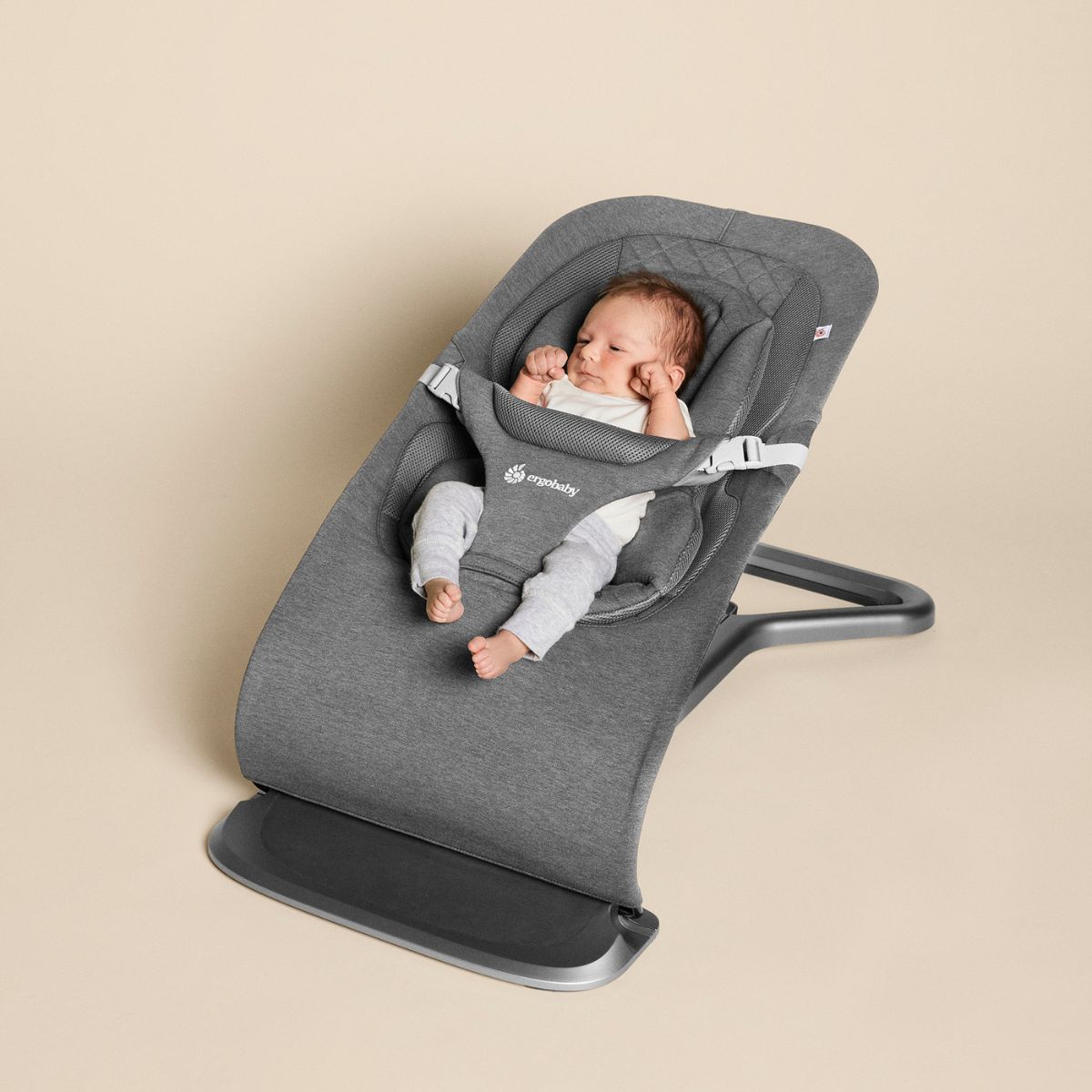 Ergobaby Evolve Bouncer - Charcoal